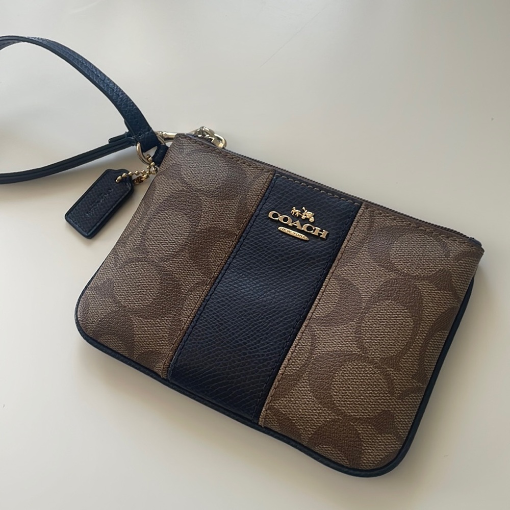 Coach wristlet - never used